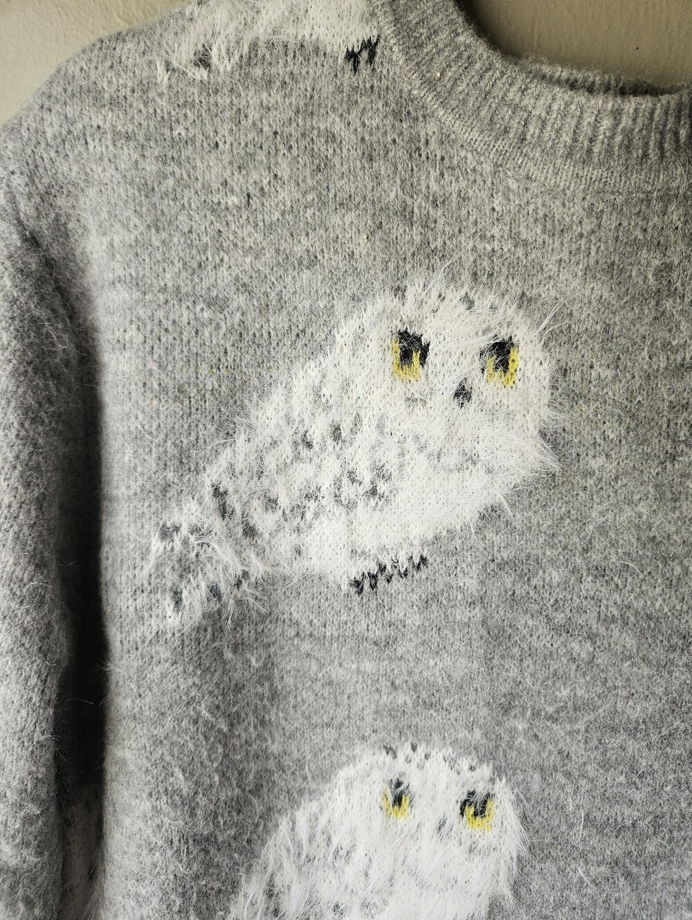 Harry Potter Hedwig Owl Crewneck Sweater Gray Medium - Picture 2 of 7